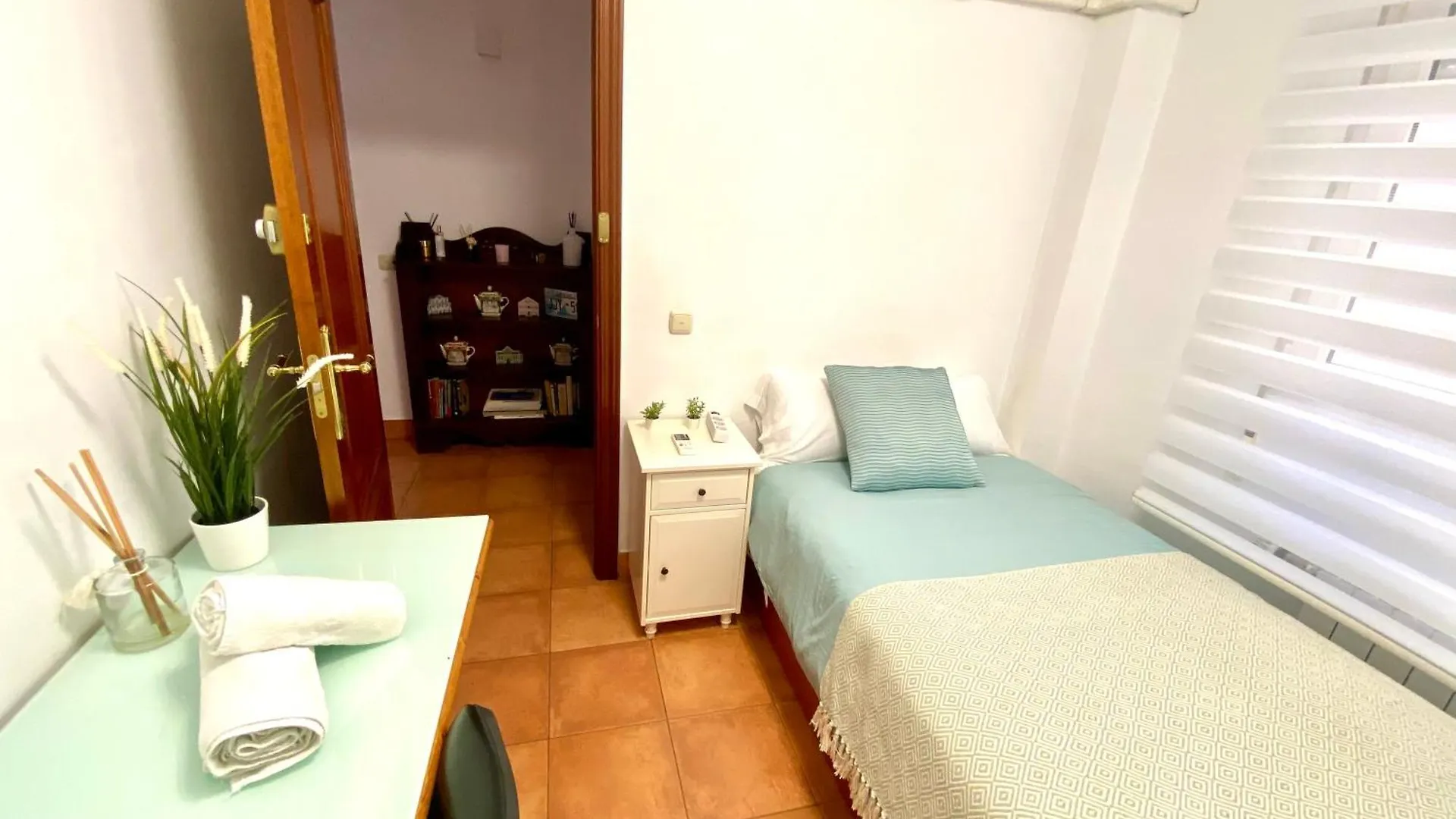 Hevres Centro Habitacion Apartment Malaga